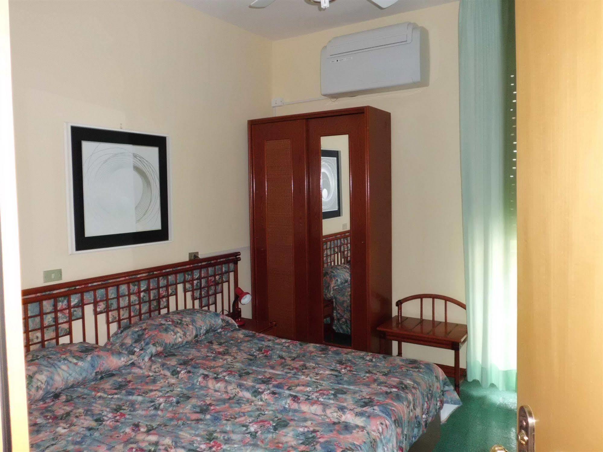Hotel 5 Terre Μοντερόσο αλ Μάρε Εξωτερικό φωτογραφία